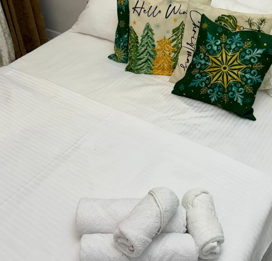 Daire Cozy & Stylish Stay In The Heart Of Almatı